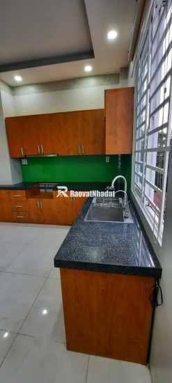 Bán gấp nhà trệt 2lầu đường 5 linh xuân thủ đức Lh :0909428959.